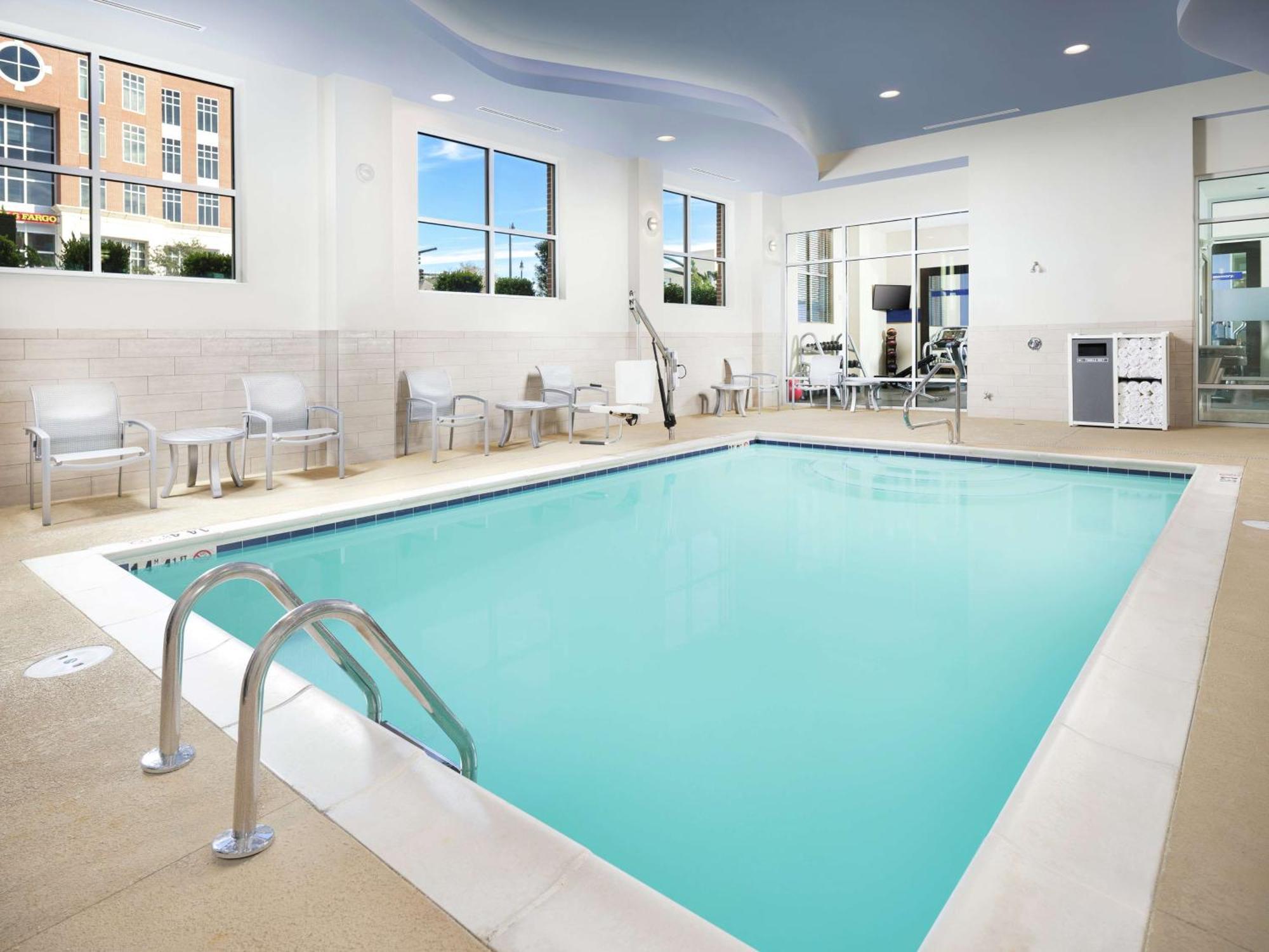 Hampton Inn Wilmington Downtown Buitenkant foto