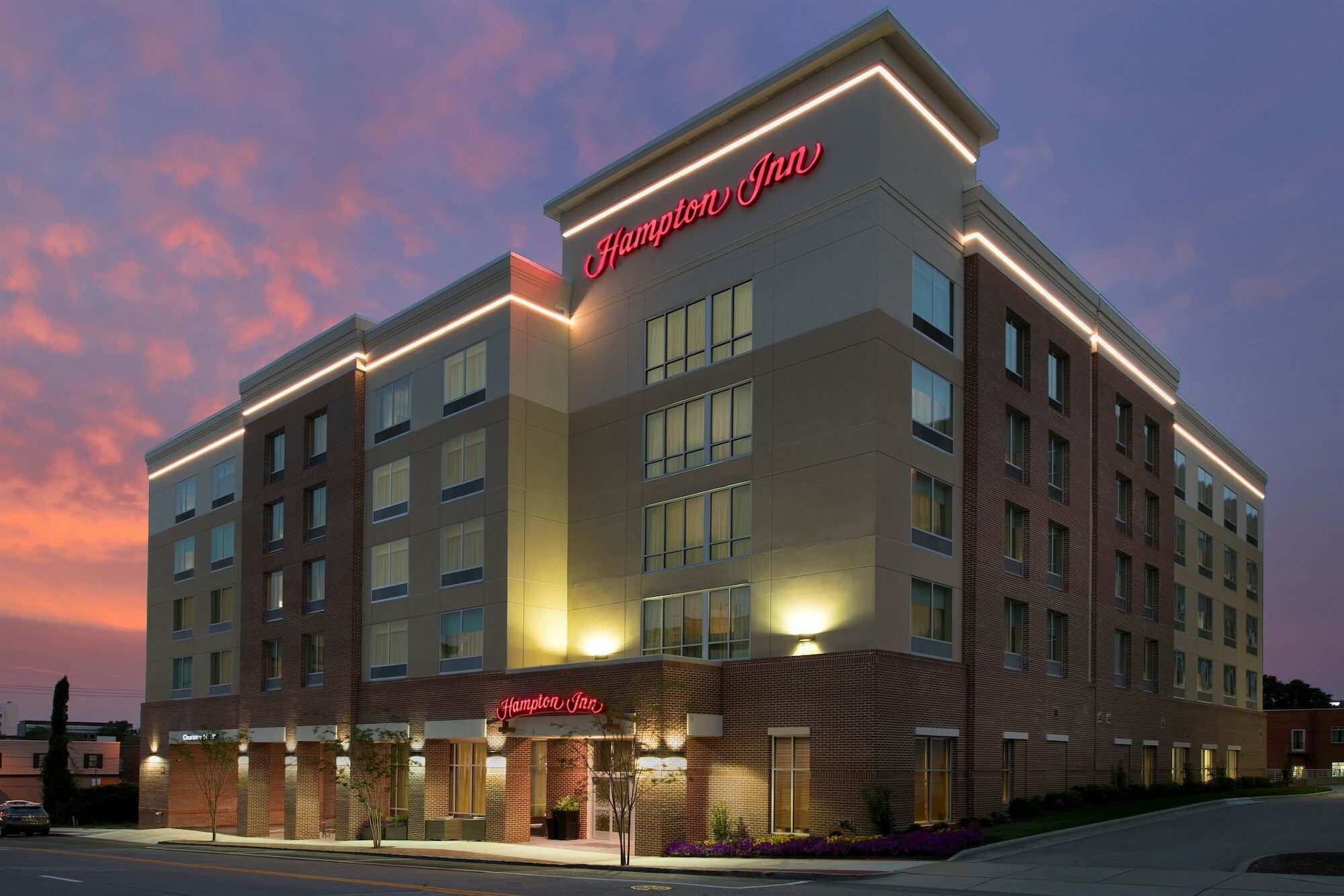 Hampton Inn Wilmington Downtown Buitenkant foto