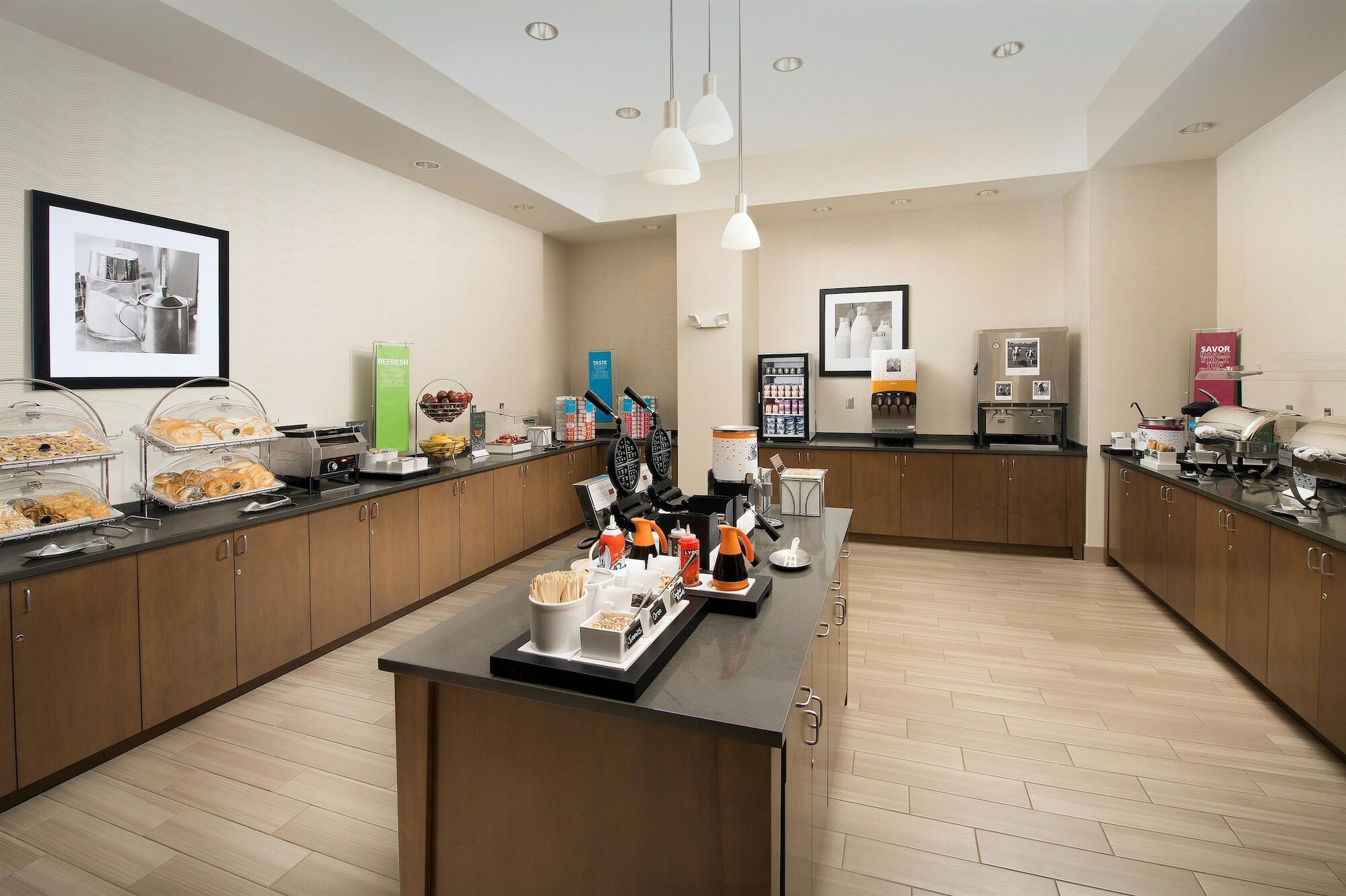 Hampton Inn Wilmington Downtown Buitenkant foto